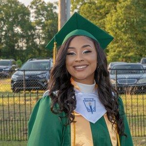 Meet your Posher, Deandre